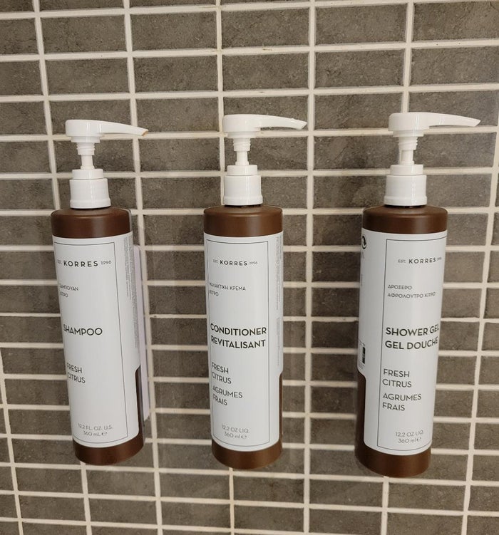 AC Hotel Alicante Shower Amenities