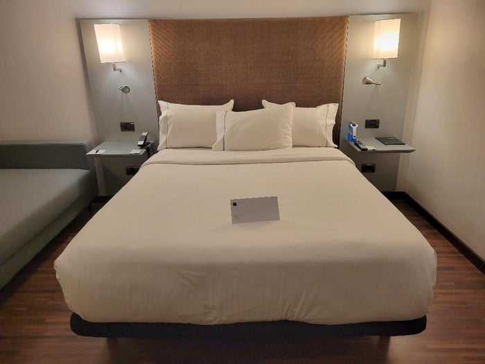 AC Hotle Alicante Bed
