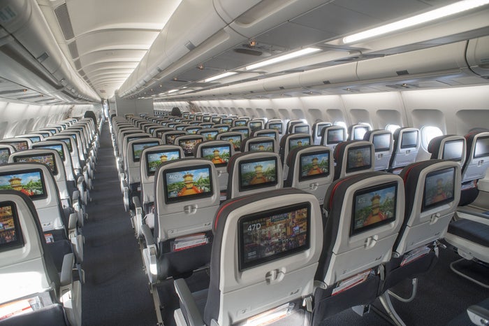 Air Canada Introduces Live News and Sports Channels on Some Flights