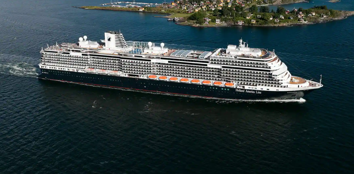 Refer Friends To Holland America To Earn Future Cruise Credits