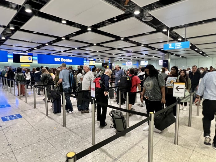 U.K. Considers Eliminating Passport Requirement at Borders