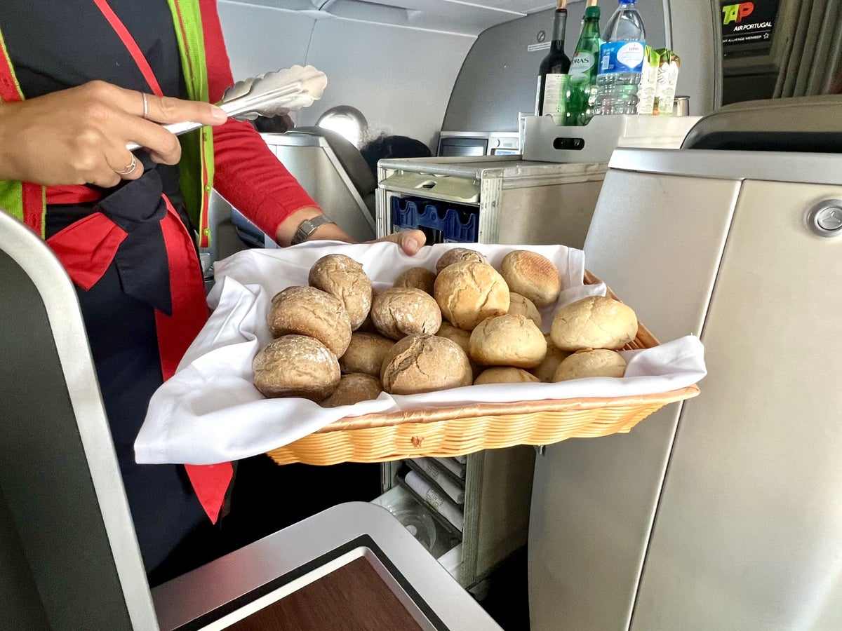 TAP Air Portugal Airbus A321LRneo business class fresh bread