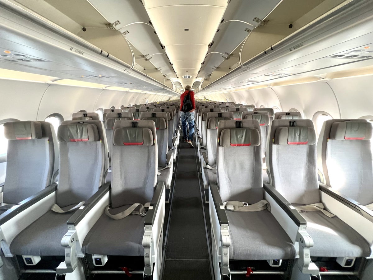 TAP Air Portugal Airbus A321LRneo economy class cabin from the front