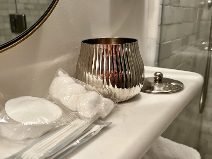 The Beekman bathroom amenities