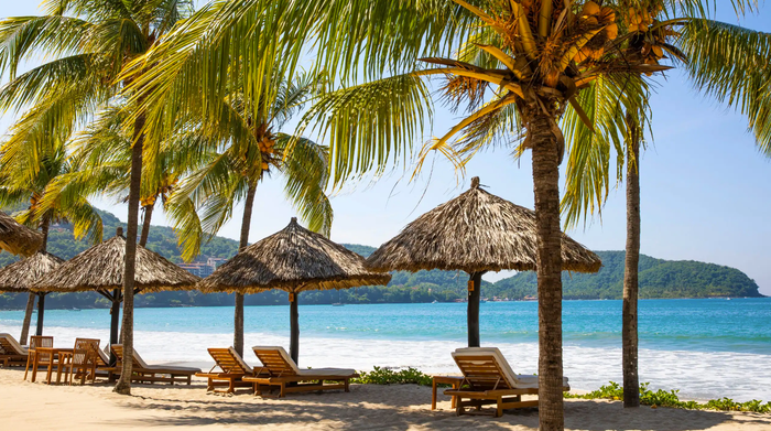 Thompson Zihuatanejo, a Beach Resort