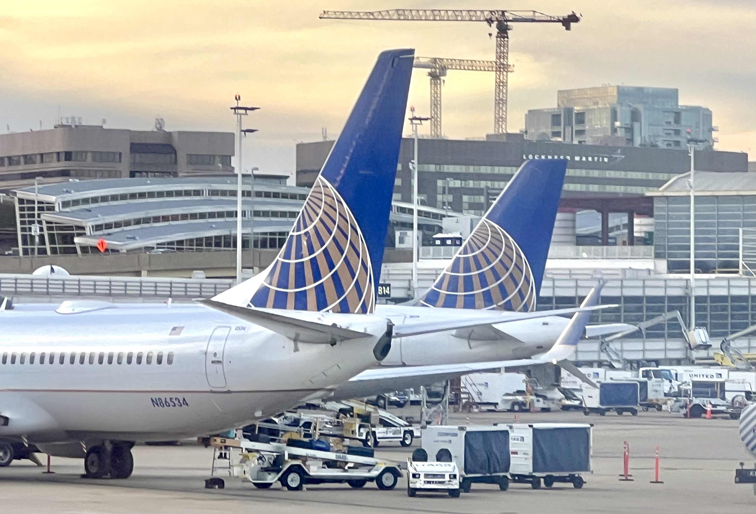United Airlines Boeing aircraft at Washington DCA Airport