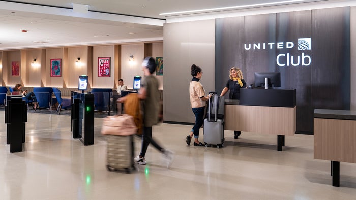 United Club ORD Gate C10 United Club ORD Gate C10