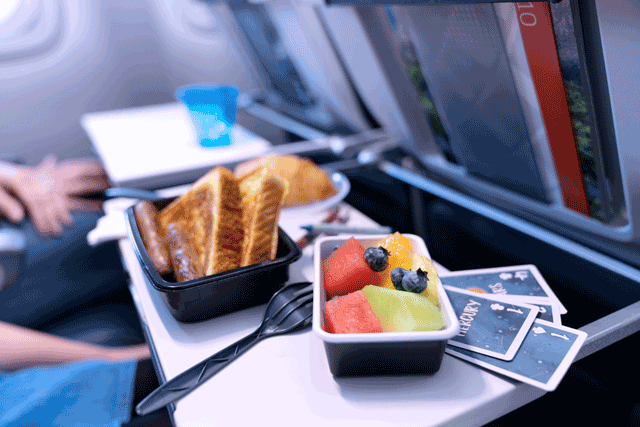 Kids' Meals Returning to United [Which Flights, How To Order]