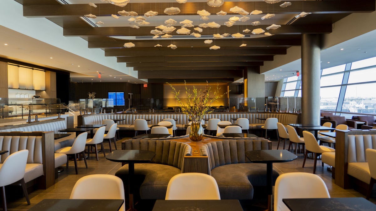 American & British Airways Co-locate in JFK Terminal 8 [3 New Lounges Open]