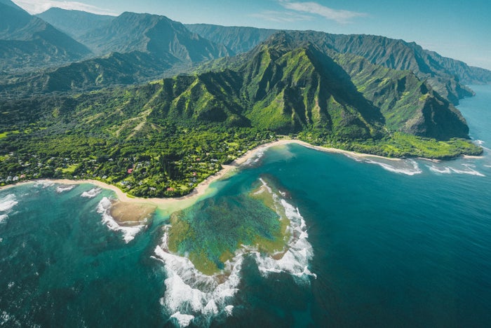 The 15 Best Beaches in Kauai, Hawaii [2025]