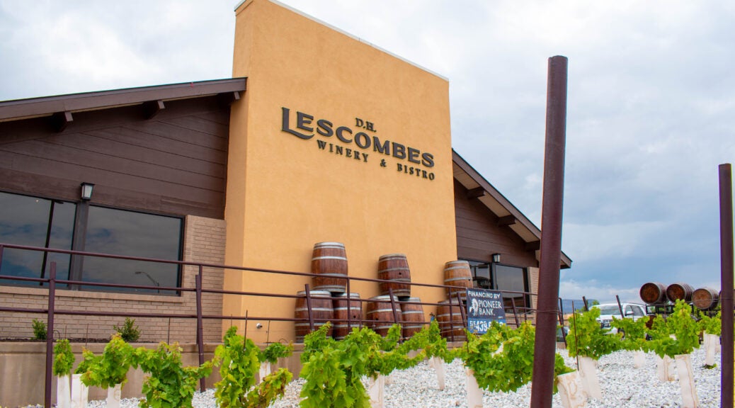 Lescombes Winery Bistro