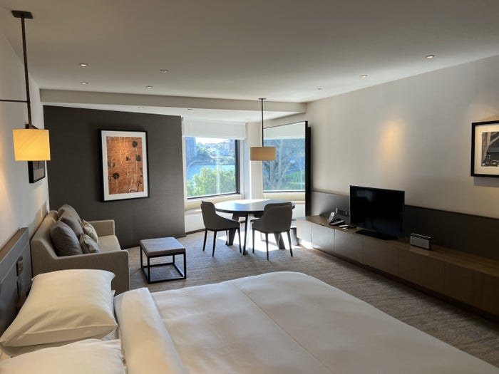 Park Hyatt Sydney Park Hyatt Sofa and Table