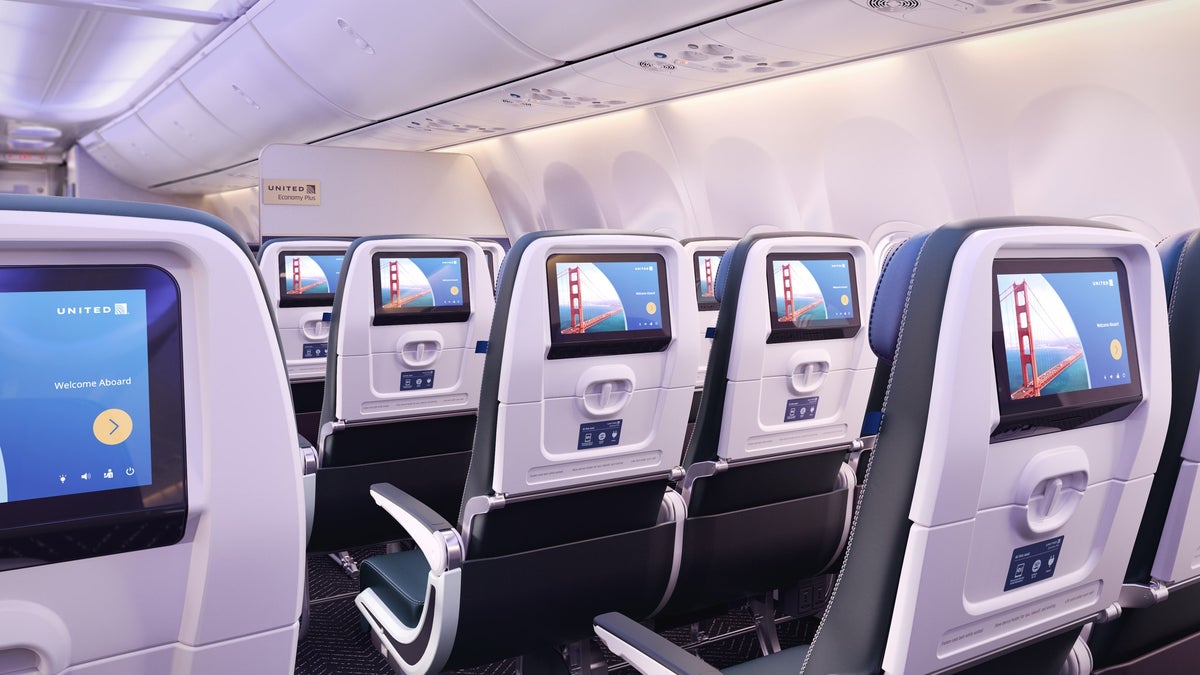United Introduces New, Family-friendly Seating Policy