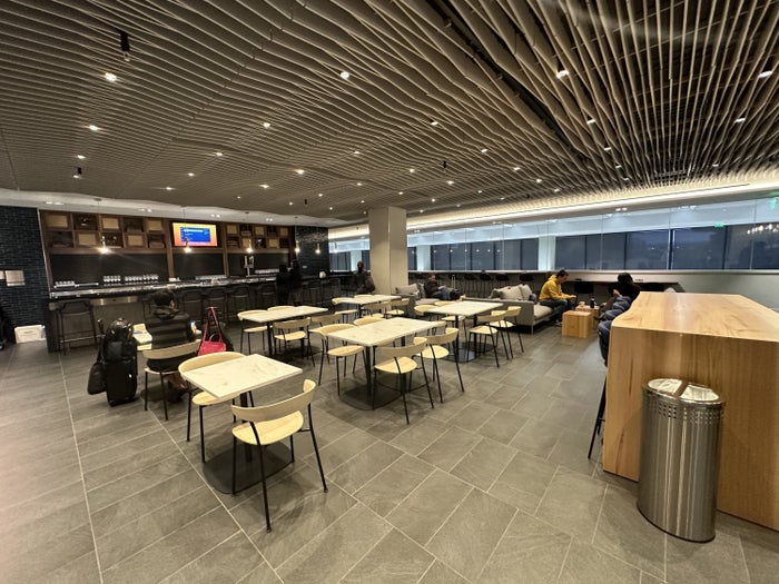 Full List of Airport Lounges at San Francisco International Airport [SFO]