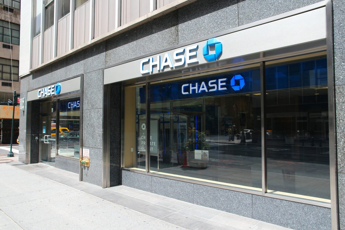 How To Earn 100k+ Chase Ultimate Rewards Points [In 90 Days]