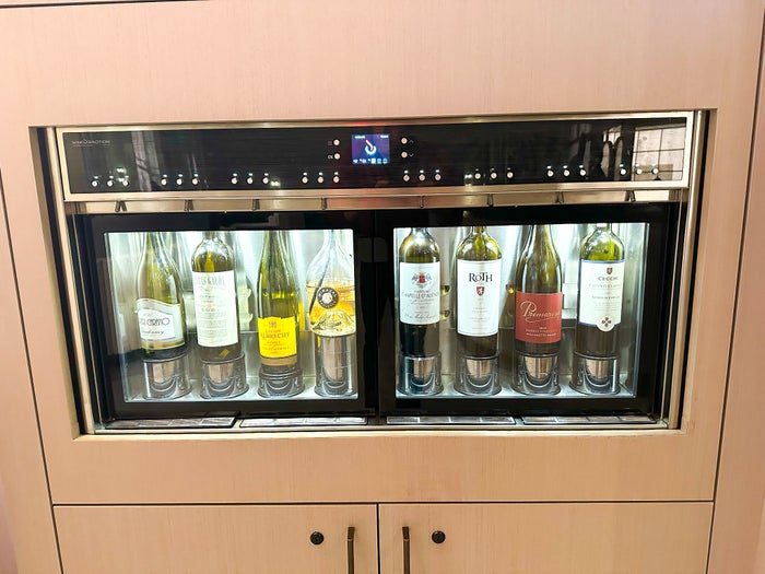 Chelsea Lounge JFK wine