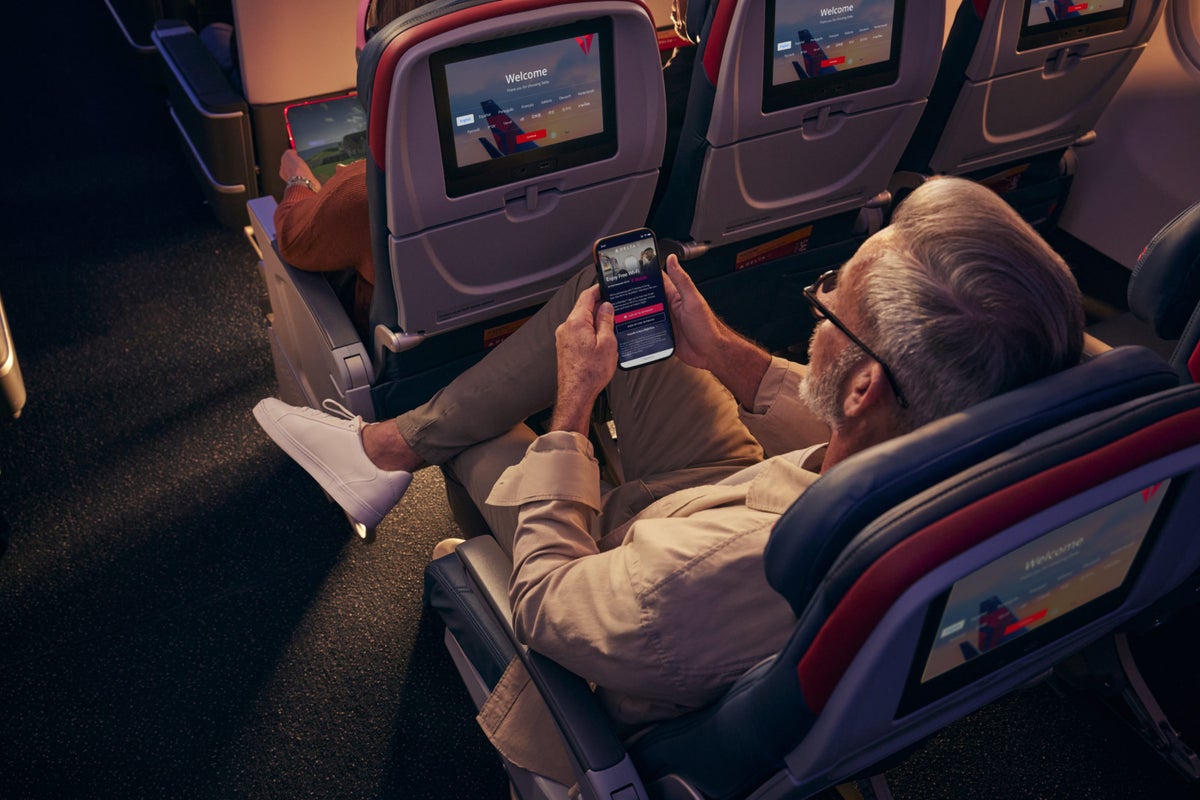 American Airlines makes surprising change passengers will love - TheStreet