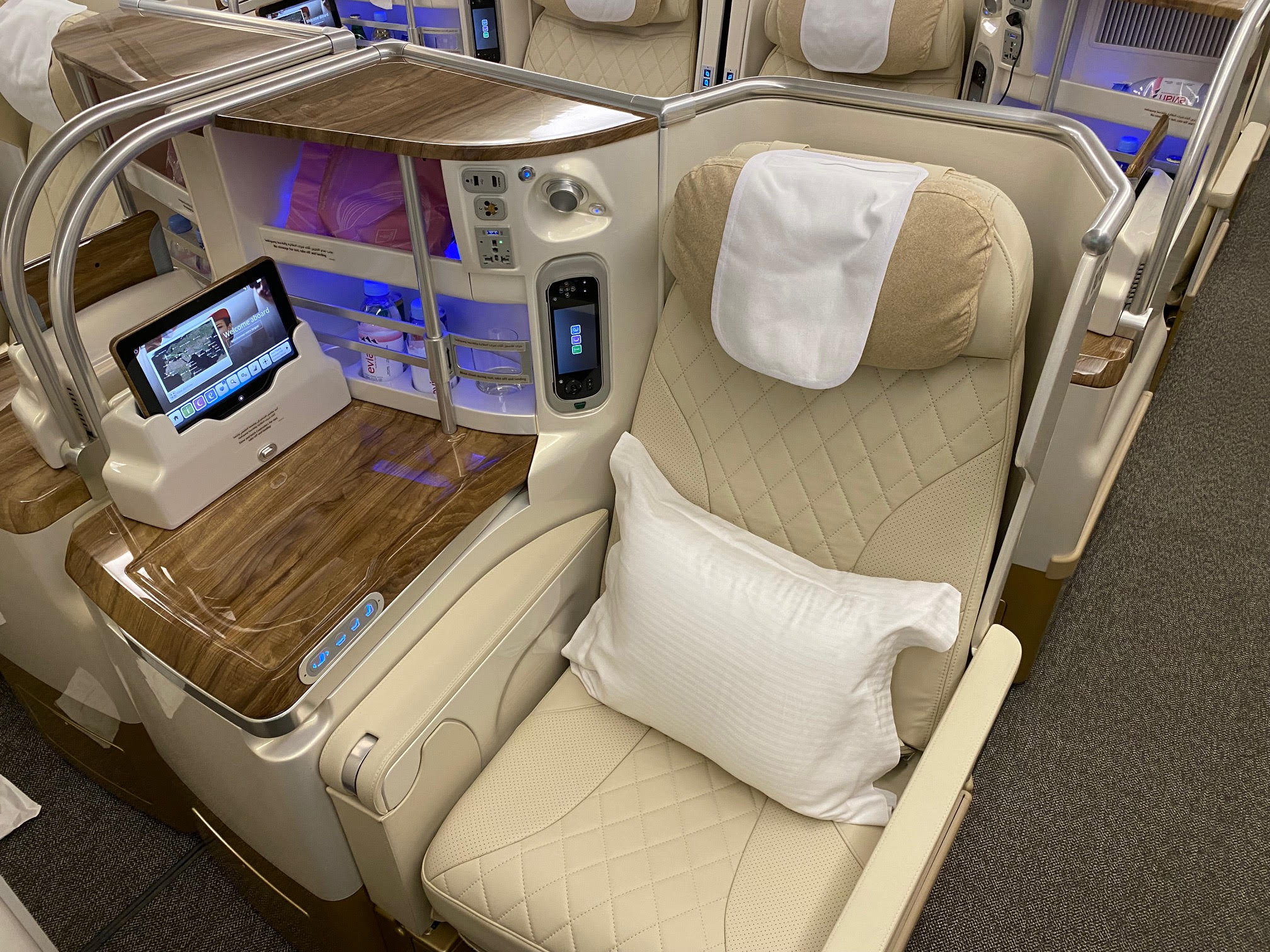 Flight Review: Emirates First Class A380, Los Angeles to Dubai