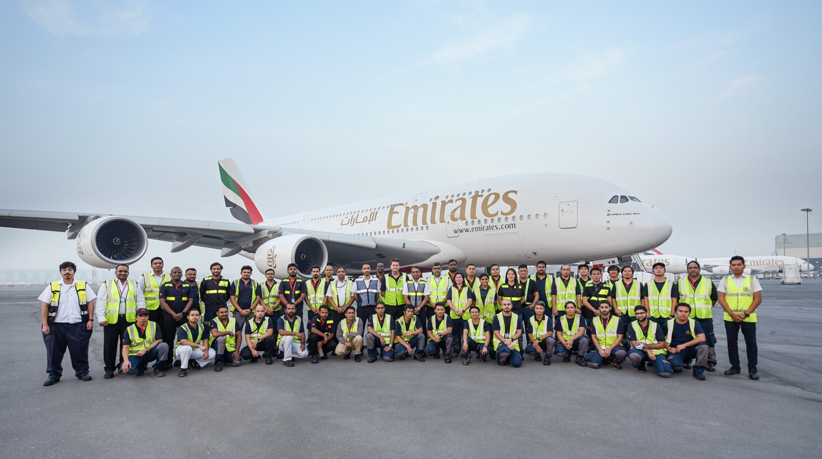 Emirates retrofit team a380