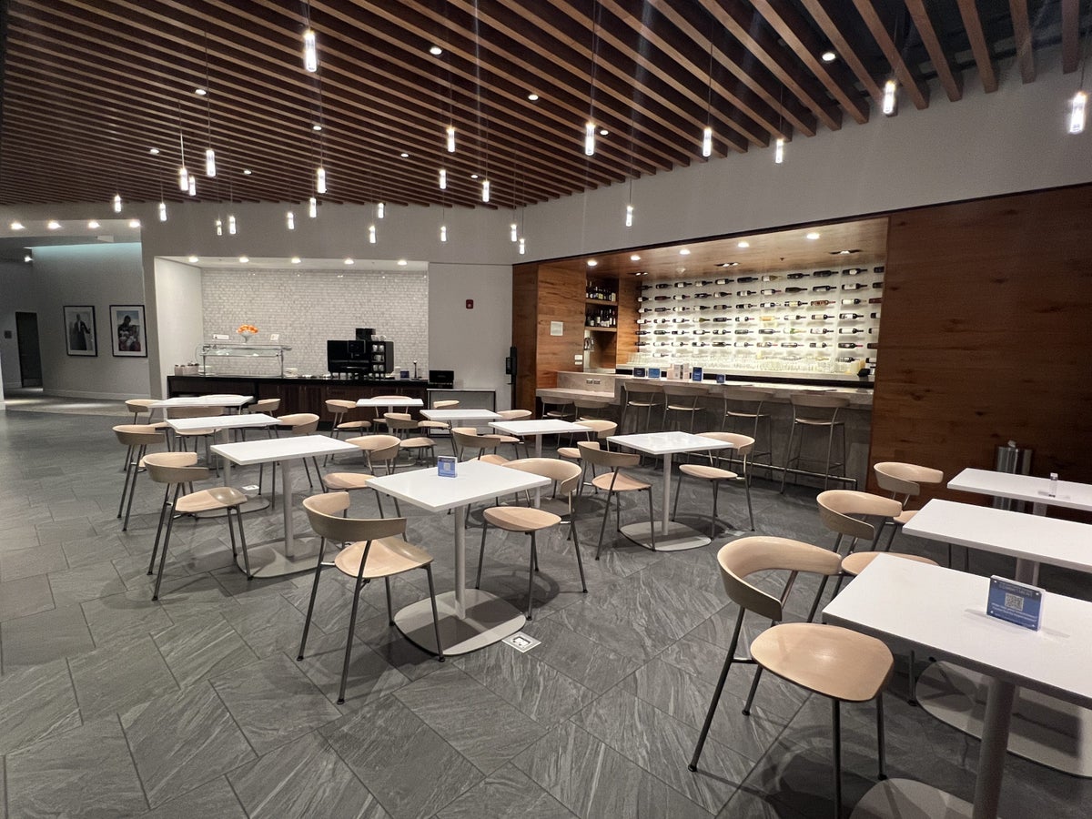 The Miami (MIA) American Express Centurion Lounge – Location, Hours, Amenities, and More