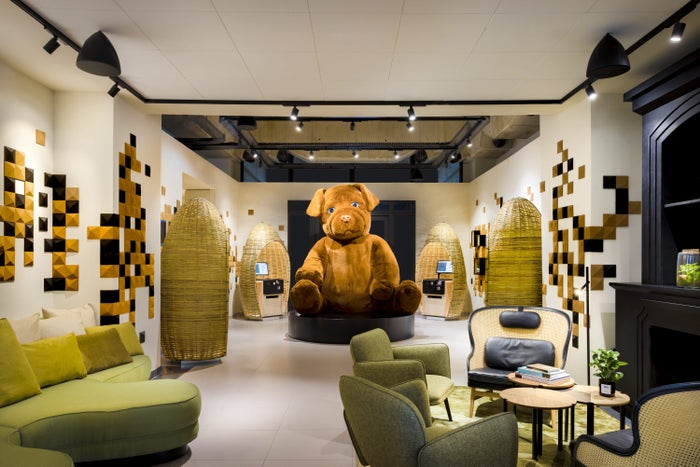FirstName Bordeaux lobby FirstName Bordeaux lobby