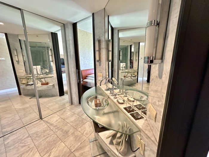Park Hyatt Mendoza Bathroom Overview