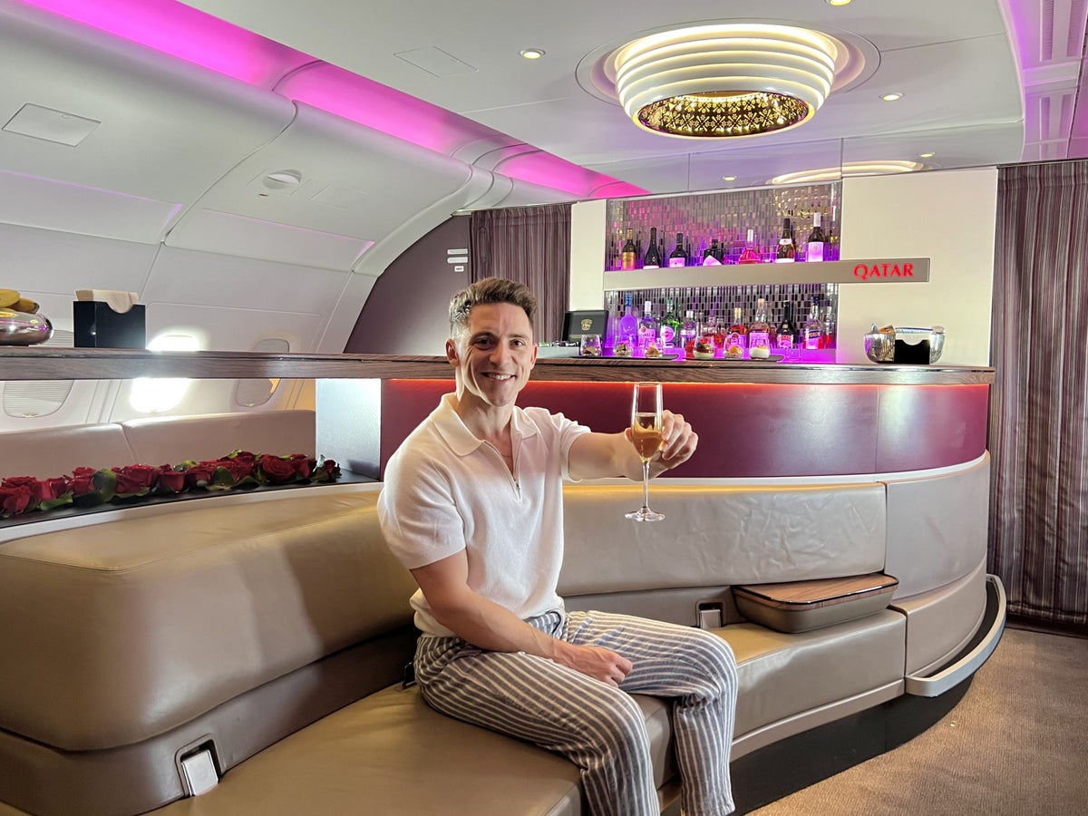 Qatar Airways Airbus A380 first class bar cheers