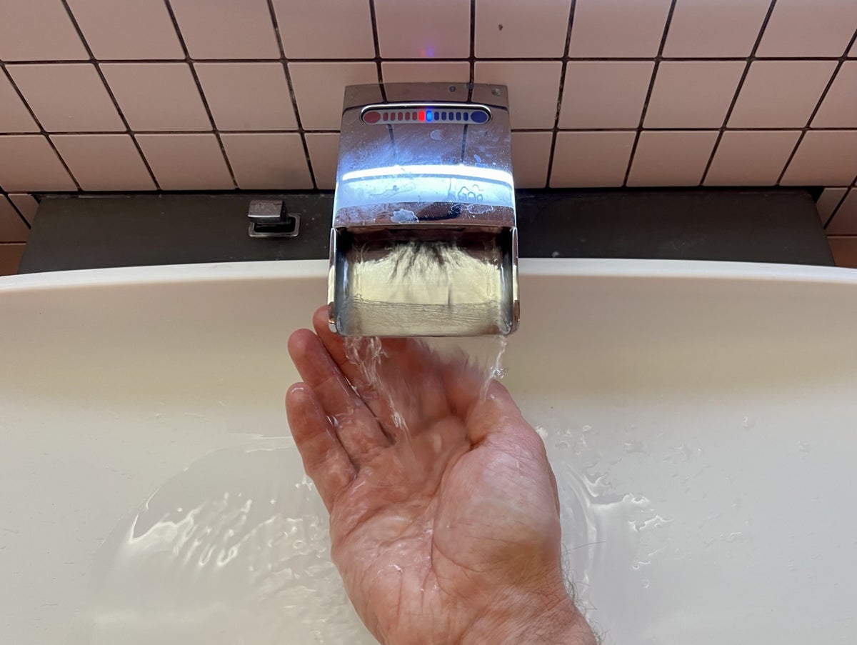 Qatar Airways Airbus A380 first class bathroom authomatic faucet