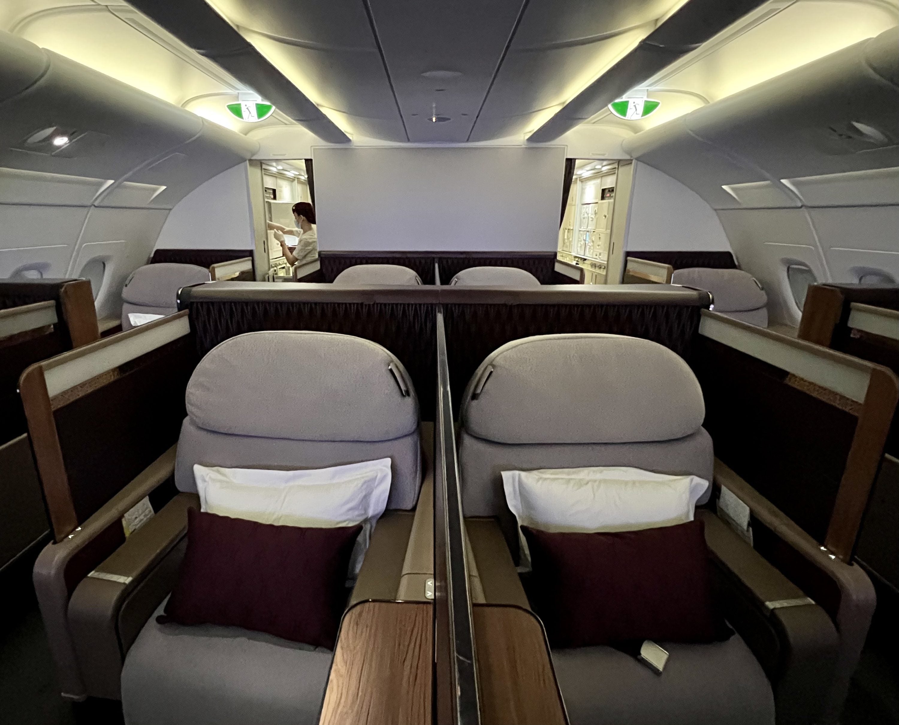 The Main Differences Between First Class And Business Class