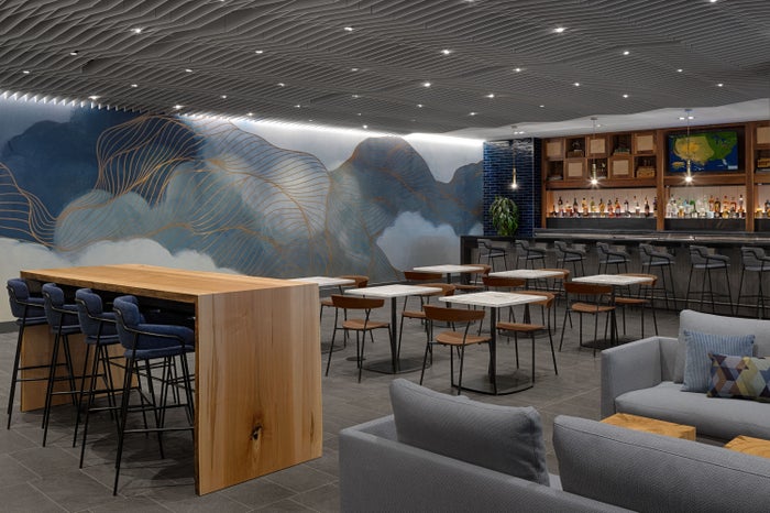 SFO Centurion lounge bar