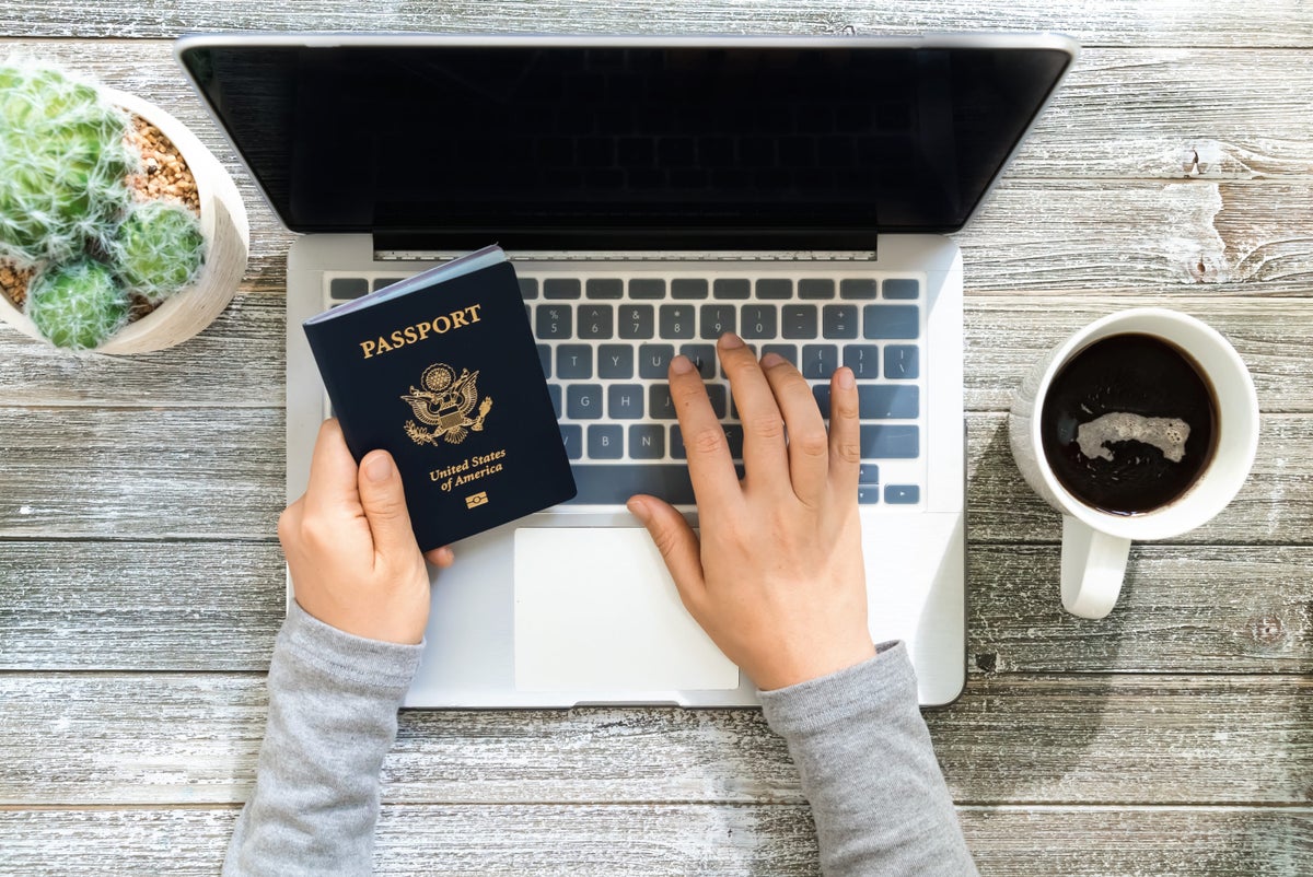 Expedited U.S. Passport Application Guide — Includes All 26 U.S. Passport Offices & Agencies