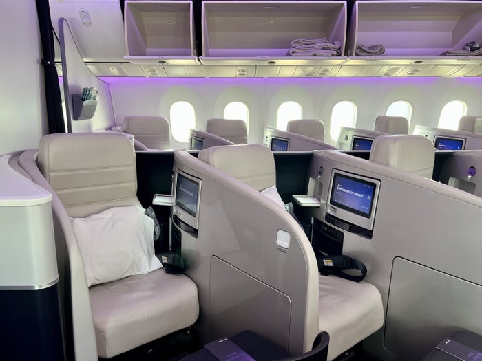 Air New Zealand Boeing 787 business class cabin rear