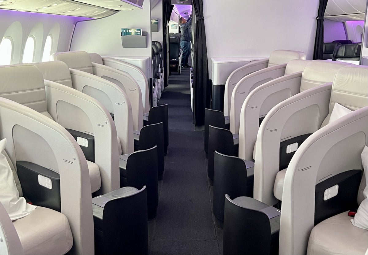 Air New Zealand Boeing 787 business class cabin reverse herringbone