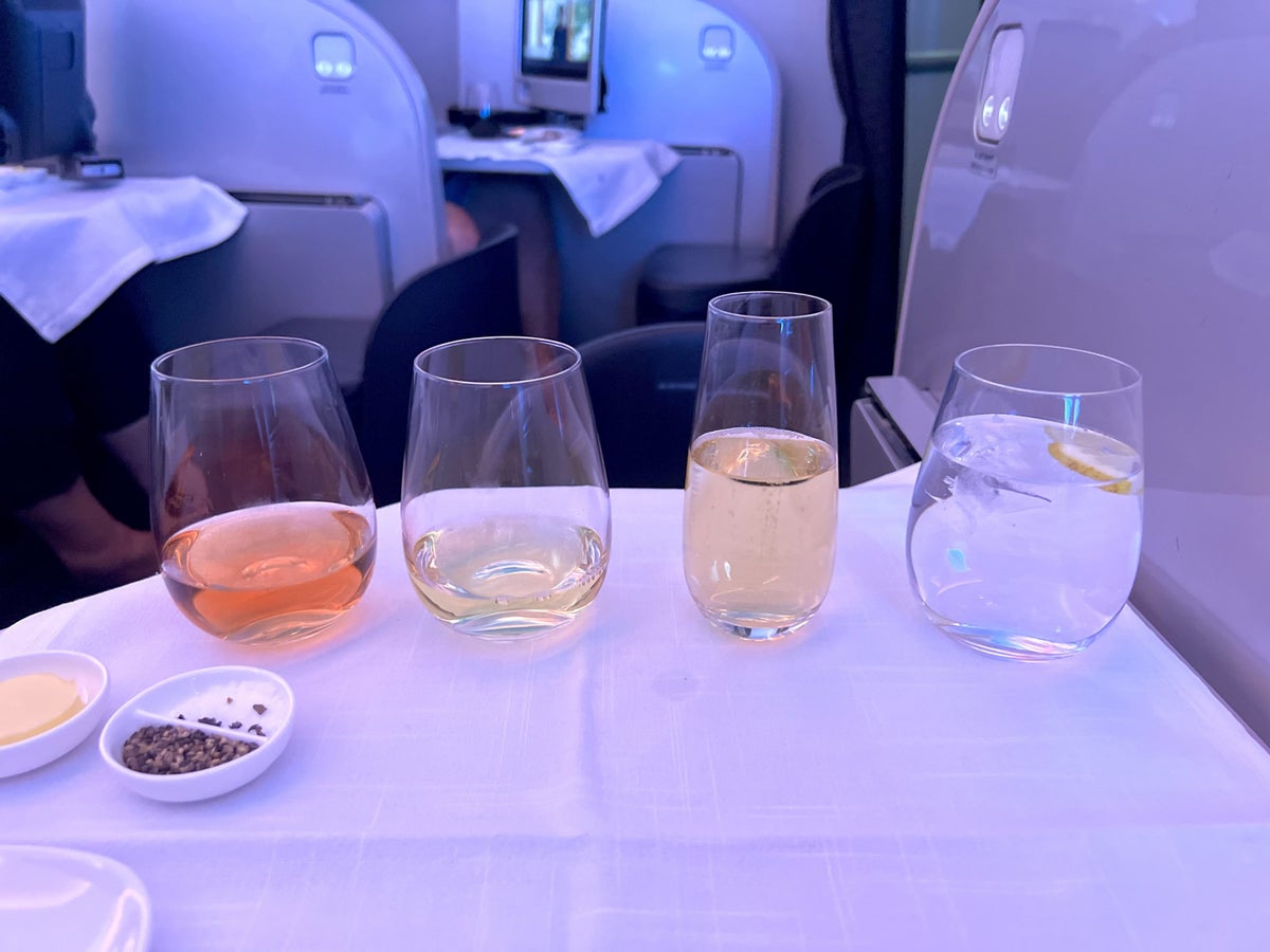 Air New Zealand Boeing 787 business class food wine tasting