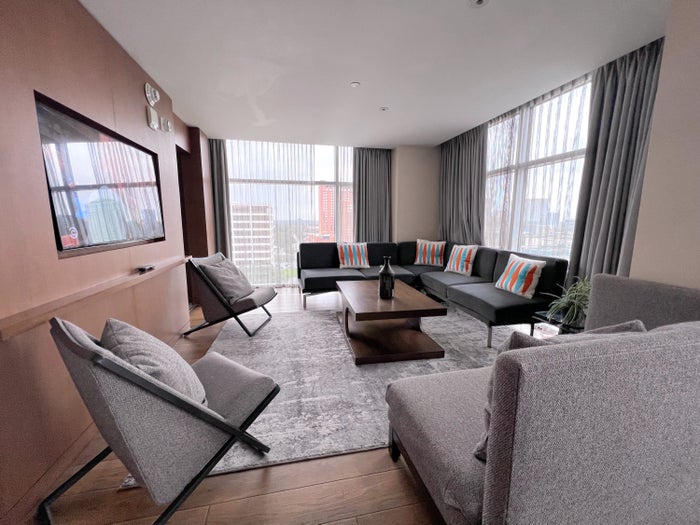 Hyatt Regency Houston Galleria Regency Executive Suite