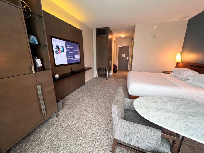 Hyatt Regency Houston Galleria guestroom