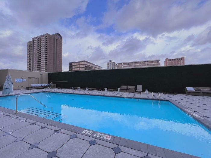 Hyatt Regency Houston Galleria pool