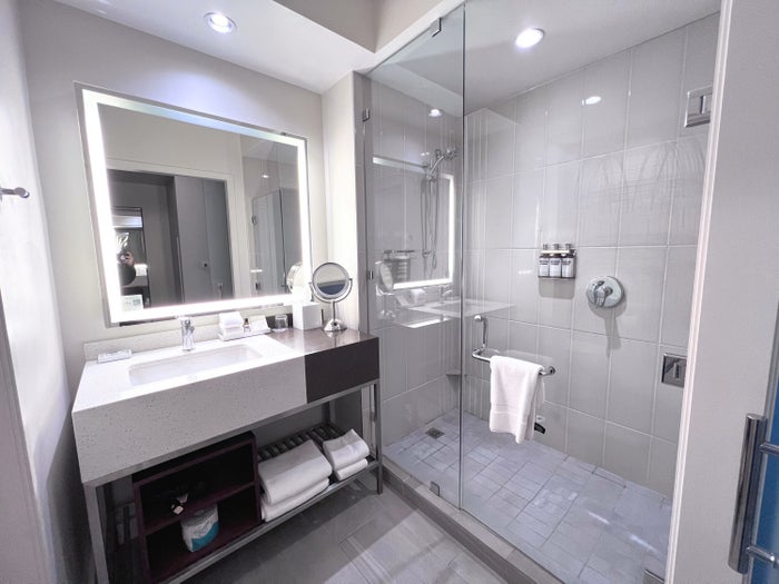 Hyatt Regency Houston Galleria sink and shower