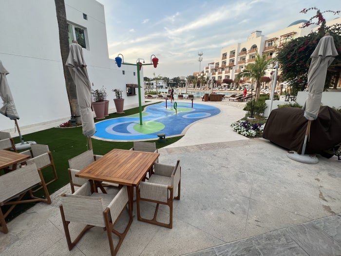 Park Hyatt Dubai Al Porto Infinity Pool Splash pad