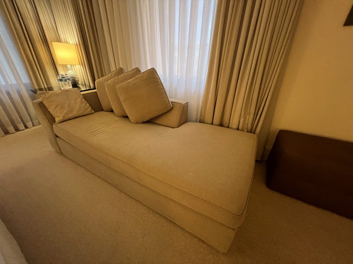 Grand Hyatt Istanbul Grand Suite King Chaise Lounge