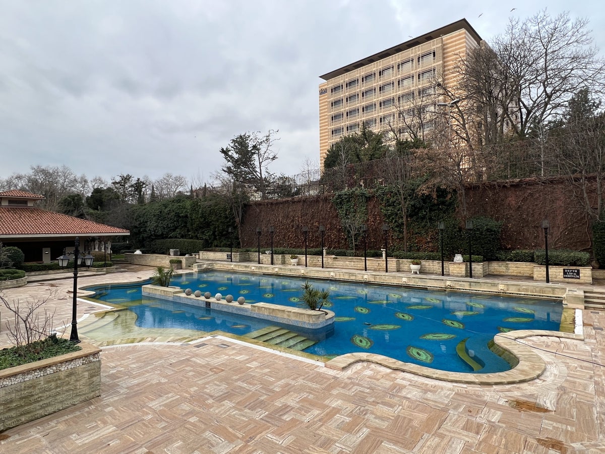 Grand Hyatt Istanbul Outdoor Pool
