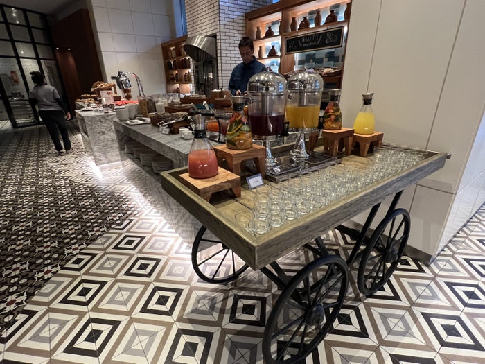 Grand Hyatt Istanbul 34 restaurant baked goods and juices