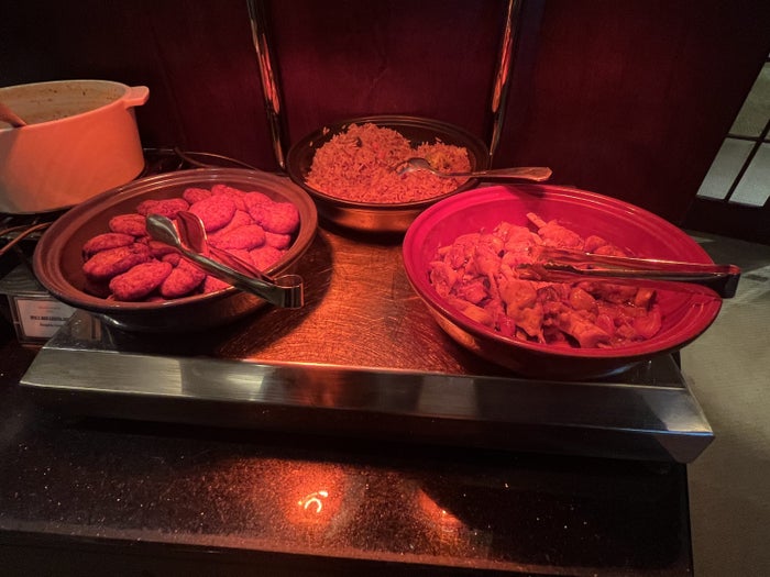 Grand Club Lounge Hot food options