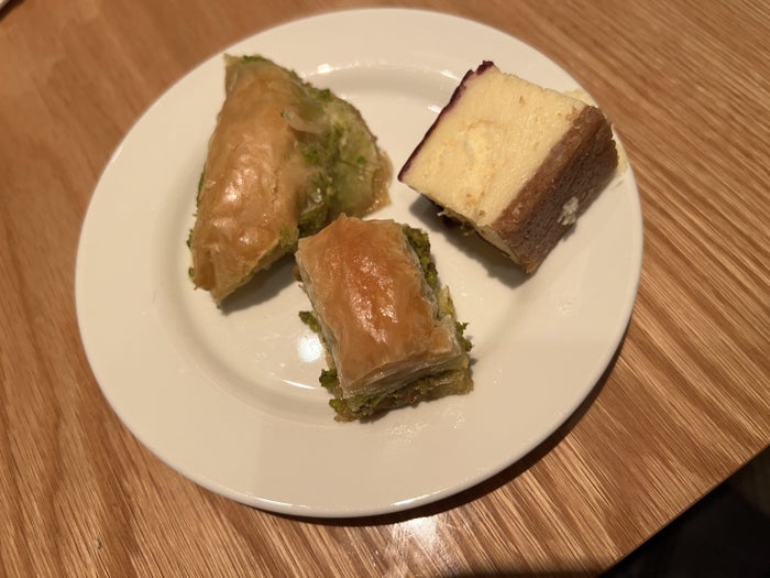 Grand Club Lounge desserts