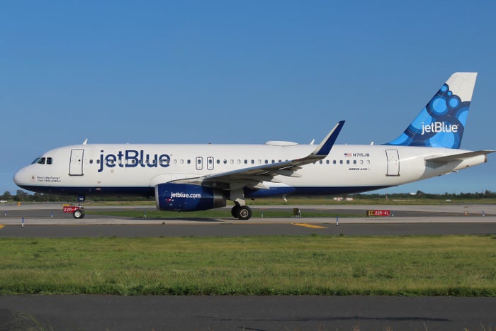 JetBlue and United Are Reportedly Negotiating a Partnership