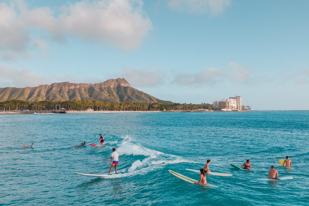 Surf lesson Waikiki Diamond Head Oahu Hawaii 