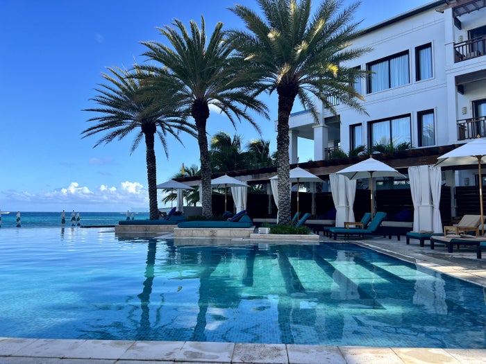 How To Get Hilton Honors Elite Status [Benefits, How To Qualify, and Free Nights]