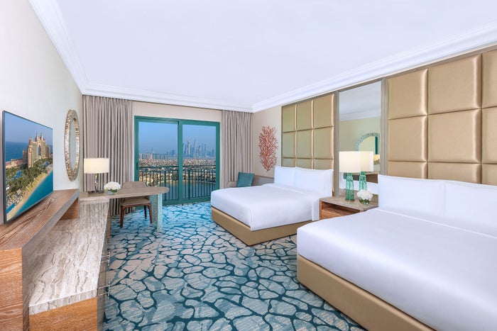 Atlantis The Palm Queen Guestroom