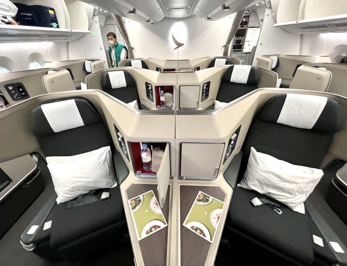 Best Ways To Book Cathay Pacific Business Class [Step by Step]