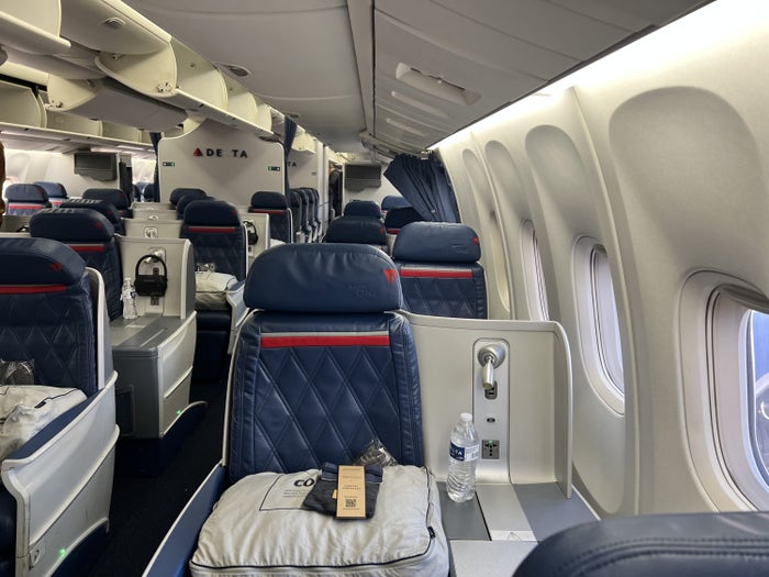 How To Earn 100,000 Delta SkyMiles [In 90 Days]